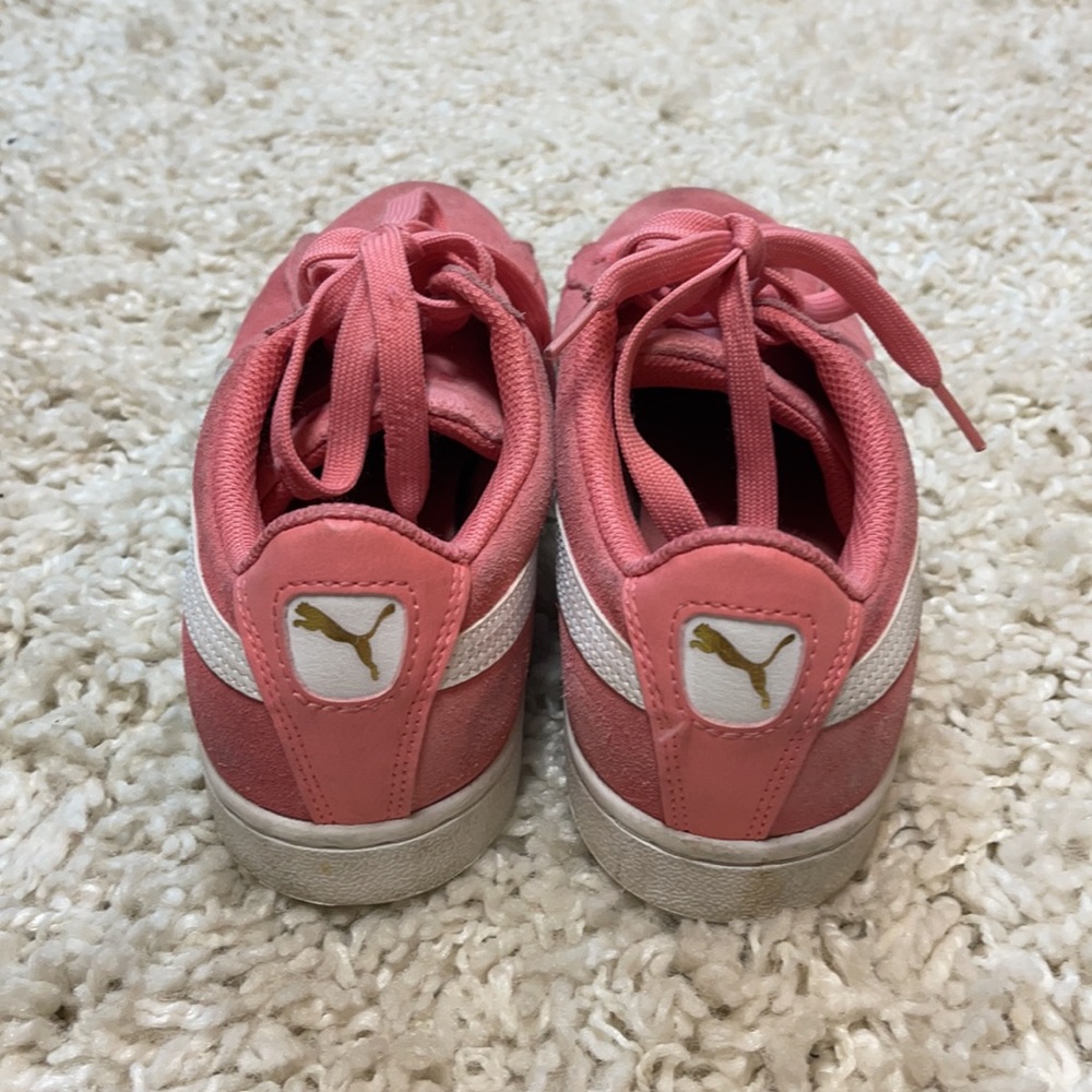 Pink Pumas - Picture 4 of 7